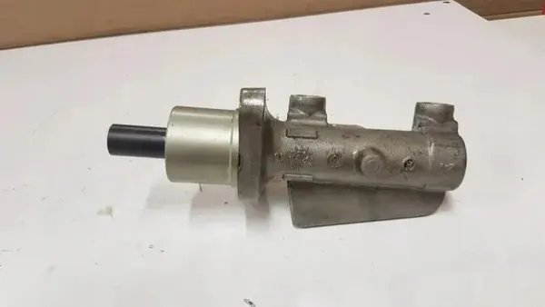 Cylindre de frein OEM 2084W pour Volvo S40 II image 2