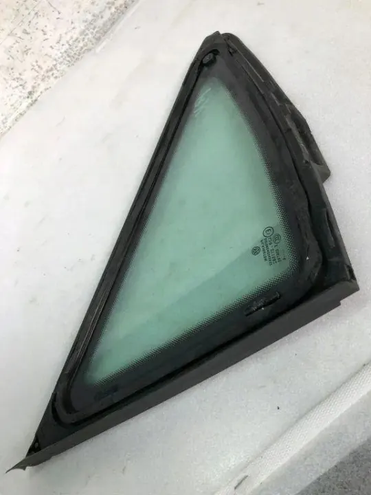 Para-brisa dianteiro esquerdo VW Touran OEM 43R011582 usado image 3
