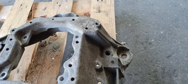 Audi A6 C7 4G Kiinnitystuki 3.0 TFSI S-Tronic OEM 4G0399115G image 4