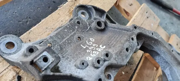 Audi A6 C7 4G Kiinnitystuki 3.0 TFSI S-Tronic OEM 4G0399115G image 8