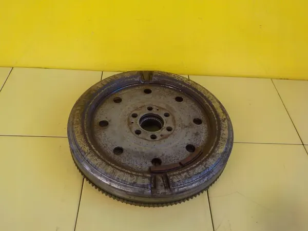 AUDI TT 8J 2.0 TFSI Volante Duplo 06F105266L image 2