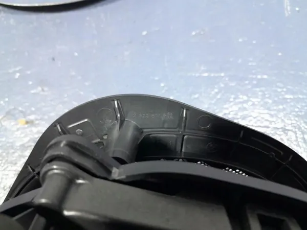 BMW X7 G07 Harman Kardon woofer OEM 2622516 image 3