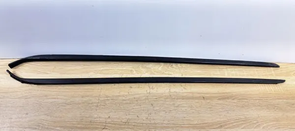 OEM 7N0854327BC/7N0854328BC Frontscheibenleisten-Set image 2