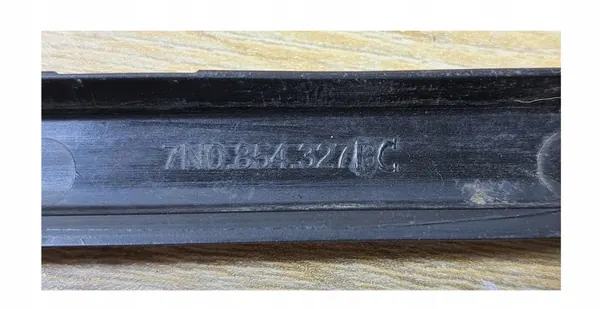 OEM 7N0854327BC/7N0854328BC Frontscheibenleisten-Set image 4
