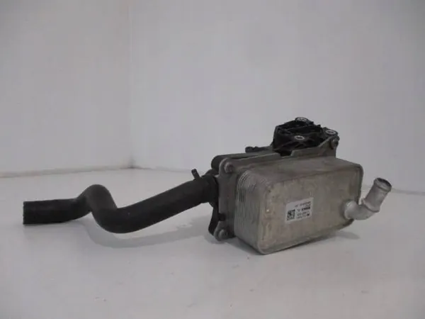 Refroidisseur d'huile boîte OEM A2465010501 Mercedes Classe B image 5
