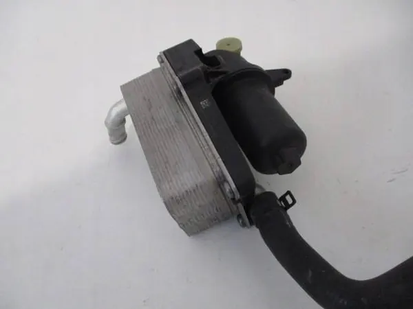 Refroidisseur d'huile boîte OEM A2465010501 Mercedes Classe B image 9