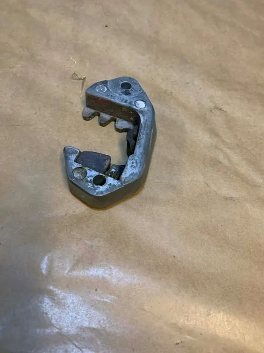 Fechadura Porta Opel OEM 2896340 - Commodore A image 2