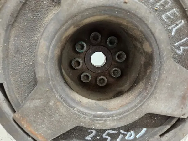 OEM 055105263A Kampiakselin hihnapyörä Skoda Superb B5 image 6