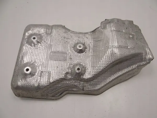 Lämpösuoja Mercedes GLE OEM A1676805409 image 3