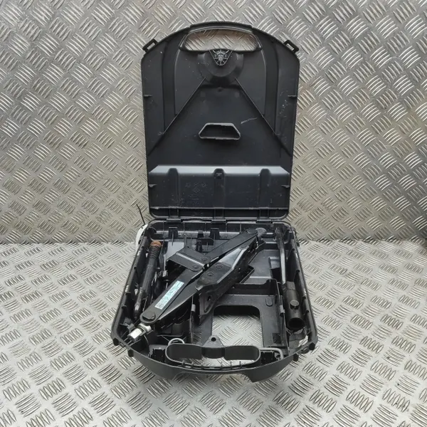 Opel Vivaro Fourgon Kit d'outils 2018 OEM 995503932R image 3