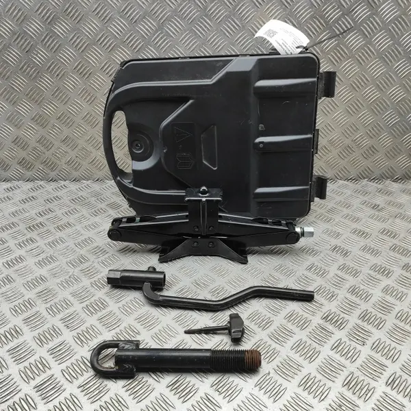 Opel Vivaro Fourgon Kit d'outils 2018 OEM 995503932R image 5