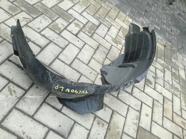 HYUNDAI TUCSON I 2004-2010 Left Front Wheel Arch image 3