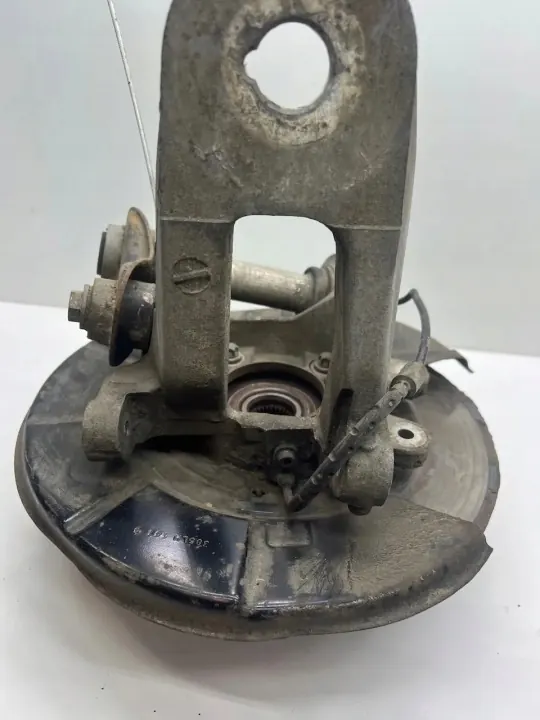 Moyeu roue arrière droit BMW X5 E53 OEM 33321095239 image 4