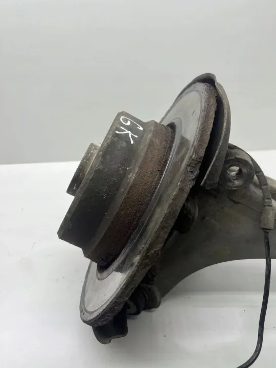 Moyeu roue arrière droit BMW X5 E53 OEM 33321095239 image 6
