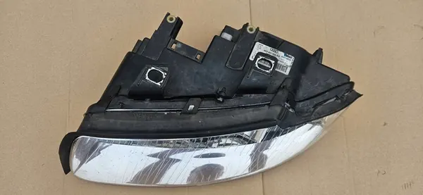 Audi A4 B6 Faro Xenón Izquierdo D1S 8E0941003AQ image 2