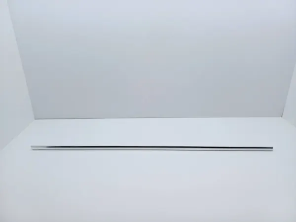 OEM DRC87628 Vänster Bakre Kromfönsterlist VW Passat image 2