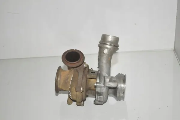 BMW Turbo OEM 11658513652 2 Active Tourer 1.5L image 2