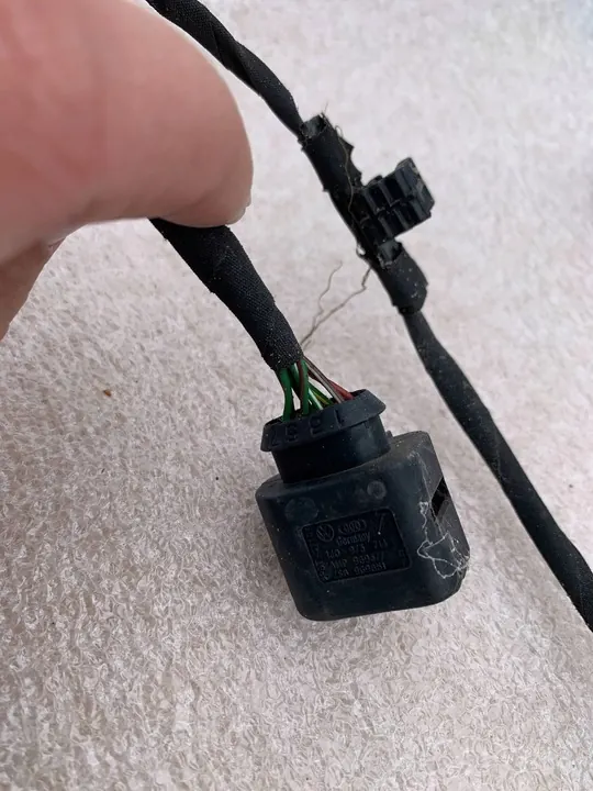 VW Tiguan Pysäköintisensorin Kaapeli 5N0971095B image 3