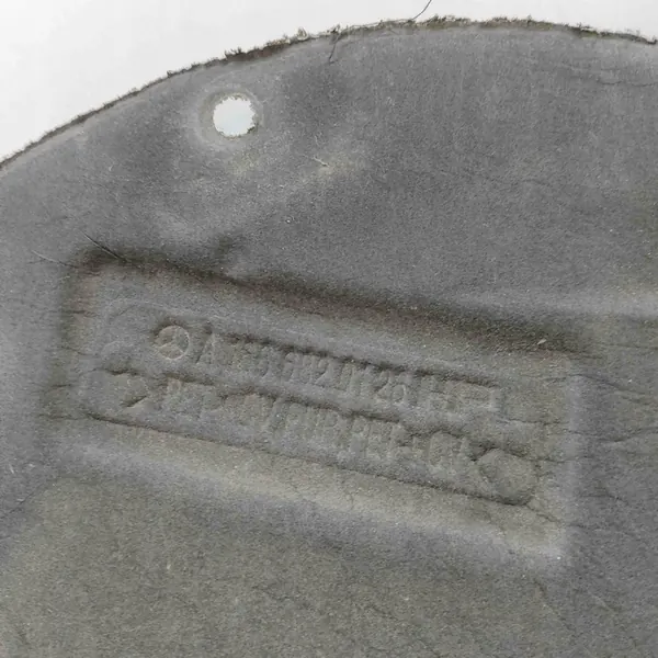 Isolamento del cofano Mercedes-Benz GLE Coupe image 7