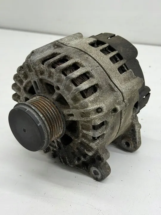 AUDI Q7 A4 A5 A6 C7 3.0 TDI Alternator 14V 180A OEM image 1