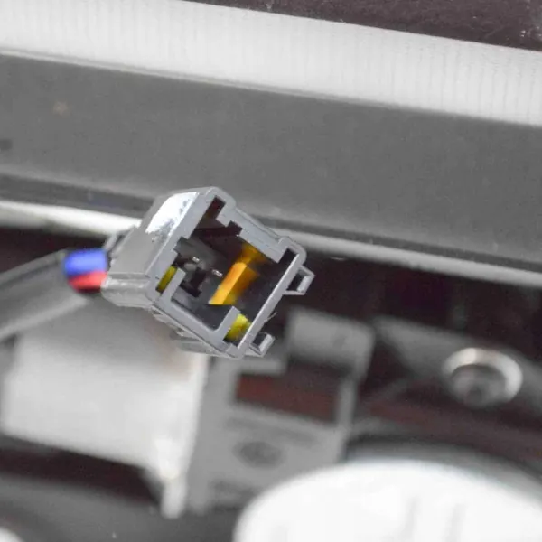 Soltak Peugeot 2008 1.2L 2018 OEM 2217097A image 4