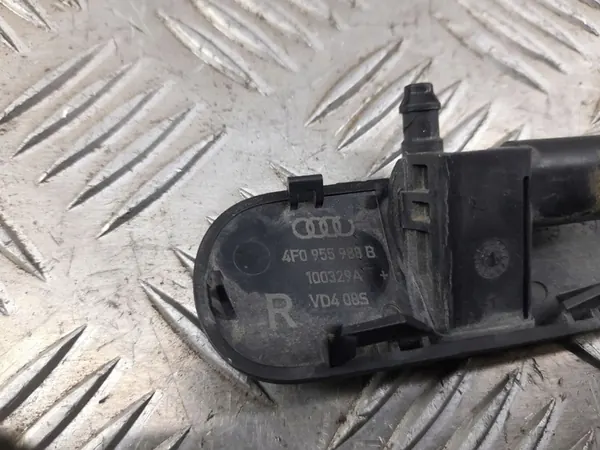 Audi OE 4F0955988B Washer Nozzle Right image 4