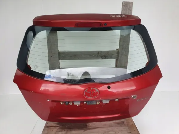 OEM ACR511 baklucka för Toyota Yaris III 2011-2017 image 3