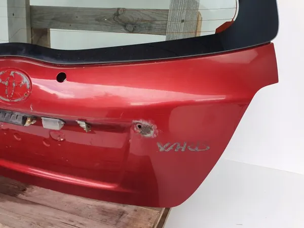 OEM ACR511 baklucka för Toyota Yaris III 2011-2017 image 7