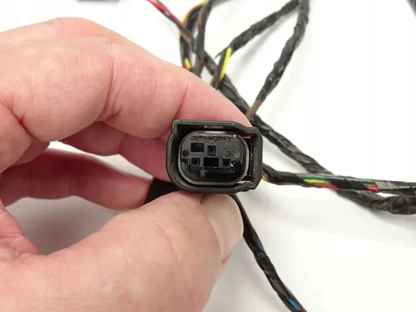 Faisceau de pare-chocs arrière pour Discovery 4 IV 2010- OEM image 4