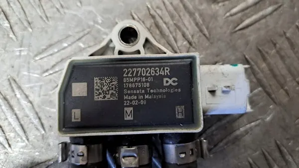 Sonde de pression d'échappement RENAULT TRAFIC III 2.0 DCI 2022 227702634R image 3