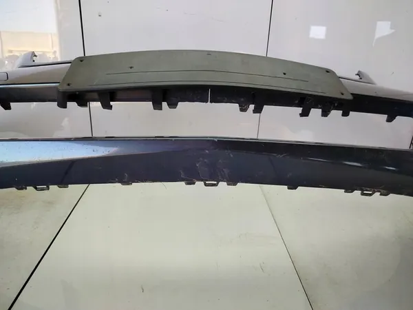 Parachoques delantero Mercedes C-Class W204 10-14 image 10