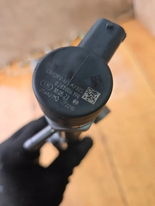 OEM 0445214248 Rail Inyección Iveco 3.0 HPI Euro6 image 3