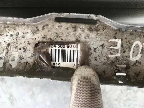 Vattenkylare Mercedes W124 E220 M111 2.2 Utan AC image 5