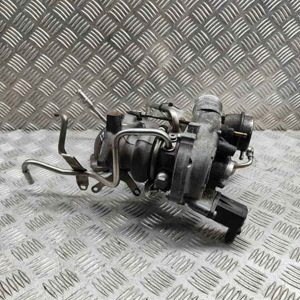 Turbocompressor OEM 53031015260 para VW Passat B6 1.4L image 2