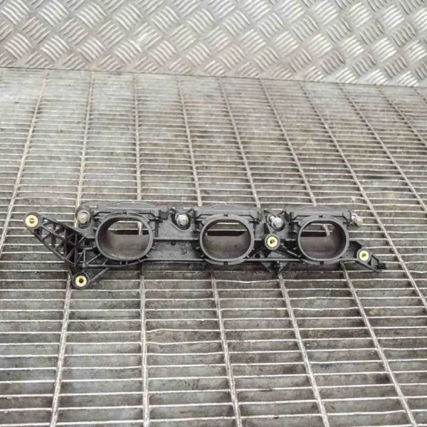 Mercedes-Benz Ansaugkrümmer OEM A2761401344 image 2