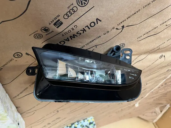 AUDI A5 8T0 LIFT FARO ANTIBRUMOS DERECHO OEM 8T0941700F image 2