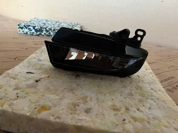 AUDI A5 8T0 LIFT FARO ANTIBRUMOS DERECHO OEM 8T0941700F image 3