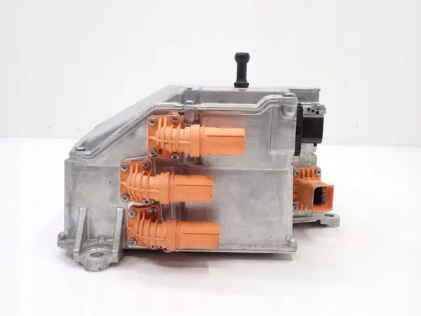 OEM 5B3E9B8 Invertteri BMW i4 G26 eDrive40 image 3