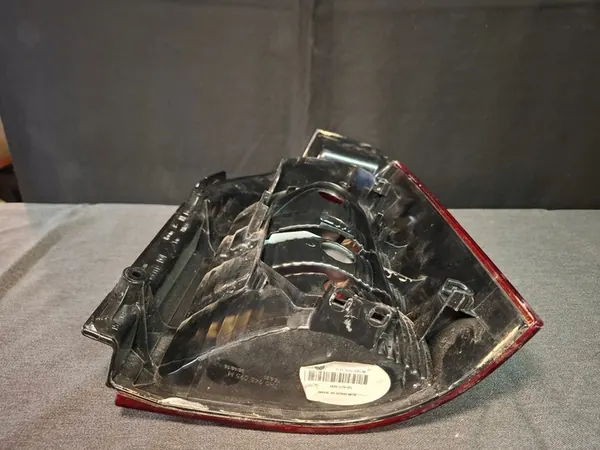 Luz Trasera Izquierda VW MULTIVAN V (7HM, 7HN, 7HF, 7EF, 7EM, 7EN) OEM 7H5945095M image 4