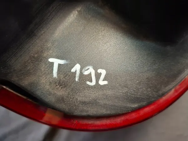 Luz Trasera Izquierda VW MULTIVAN V (7HM, 7HN, 7HF, 7EF, 7EM, 7EN) OEM 7H5945095M image 6