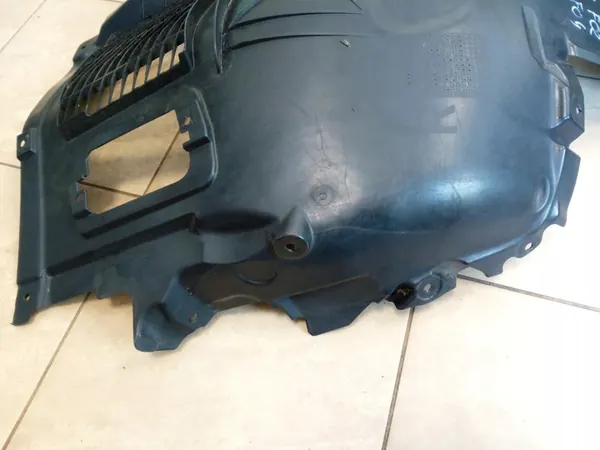 Front Right Wheel Arch BMW 7 F01 F02 OEM 51717185164 image 3