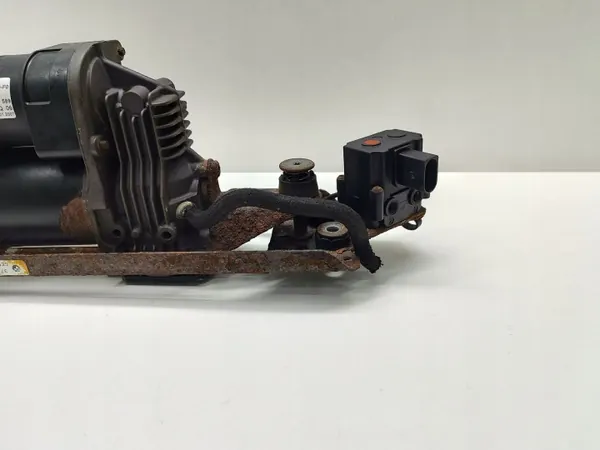 Compressor suspensão ar BMW OEM 37106777827 image 3
