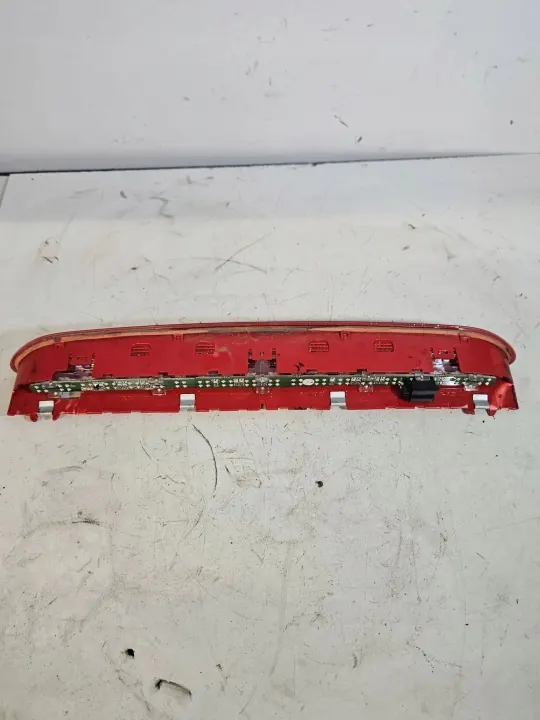 Feu Stop Tiers OEM 923257957 pour VW Golf Plus 2007 image 3