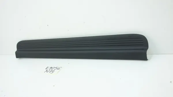 Mazda Xedos 1992 Schwellerverkleidung Links Vorne OEM C00168720 image 3