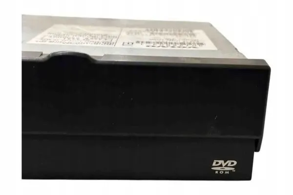 Changer CD Volvo OEM 3AF352E pour XC70 2.4L Diesel image 3
