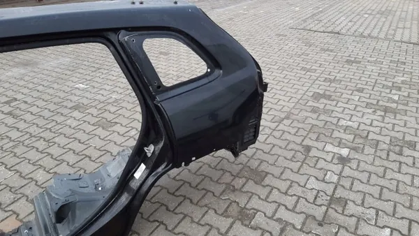 Painel lateral traseiro esquerdo Jeep Cherokee KL OEM 666ACM6666 image 3