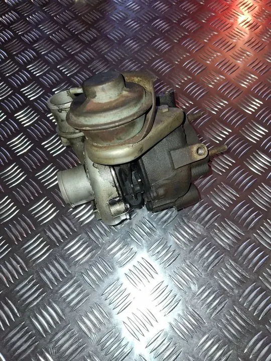 Turbo 2.0 D4D Toyota RAV4 II 00-05 OEM 17201-27040 image 2