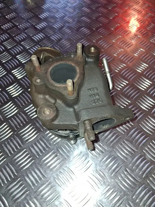 Turbo 2.0 D4D Toyota RAV4 II 00-05 OEM 17201-27040 image 4