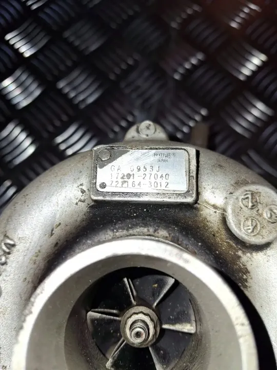 Turbo 2.0 D4D Toyota RAV4 II 00-05 OEM 17201-27040 image 5