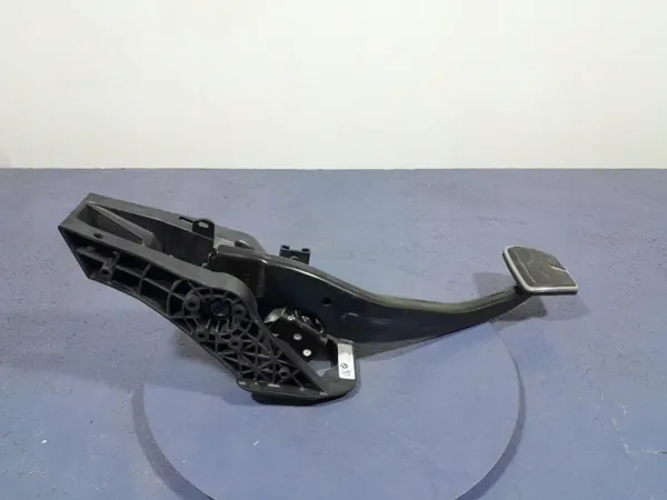 Pedal de Travão BMW X7 G07 OEM 6874279 - Usado image 3